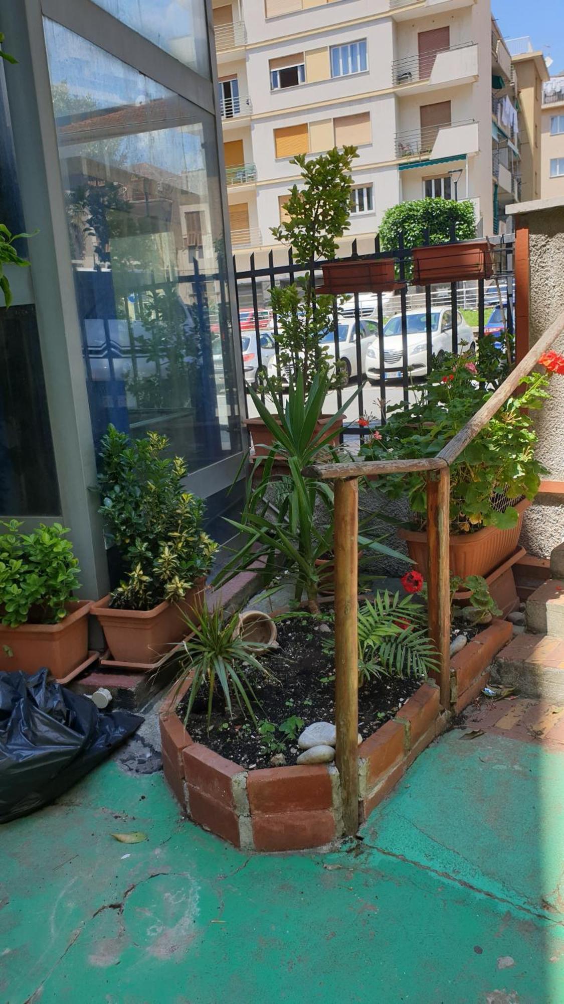 Piccolo Hotel Holiday Center Finale Ligure Exterior foto